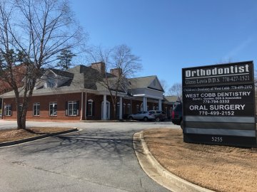exterior picture of orthodontic office Kennesaw